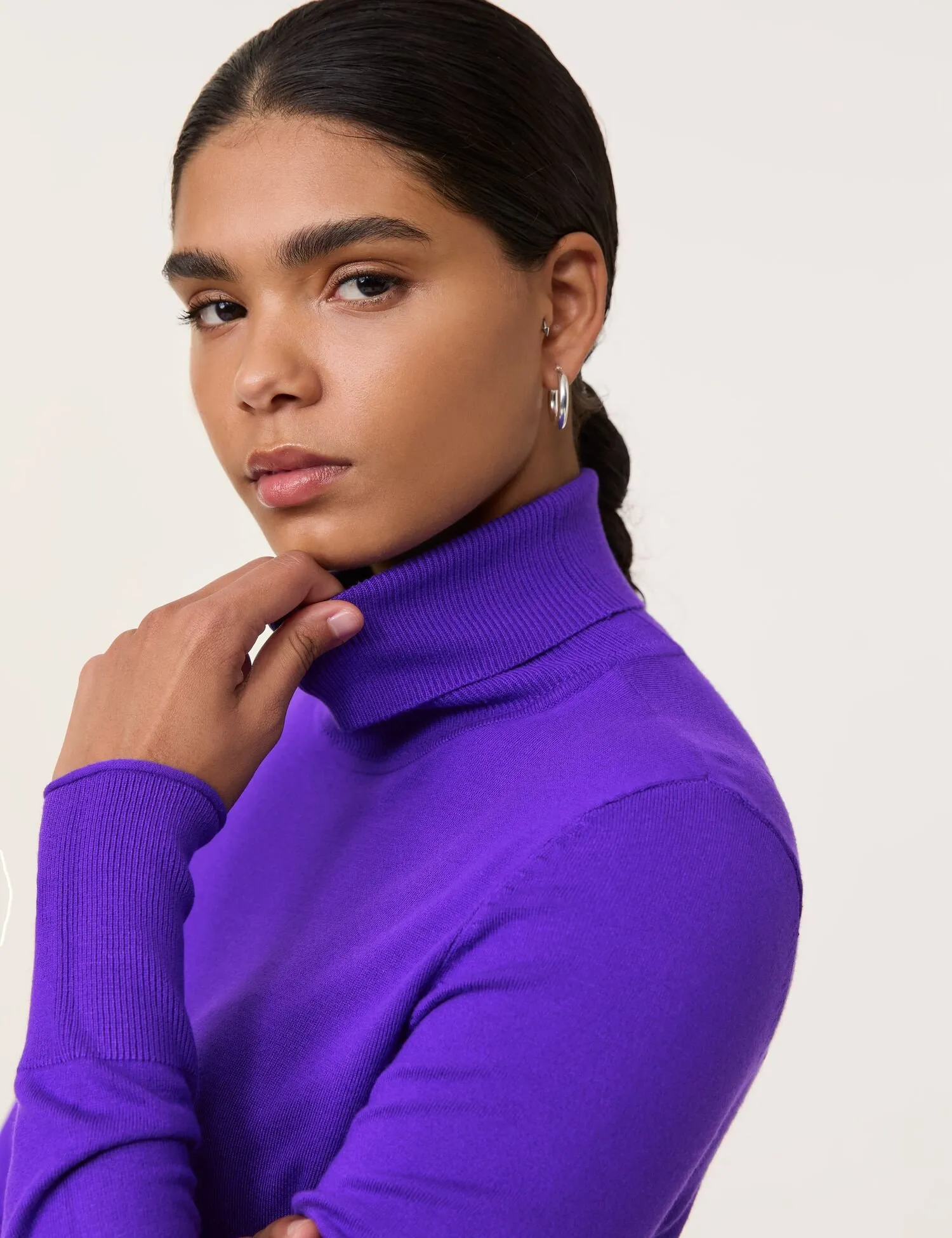 Basic jumper with a turtleneck