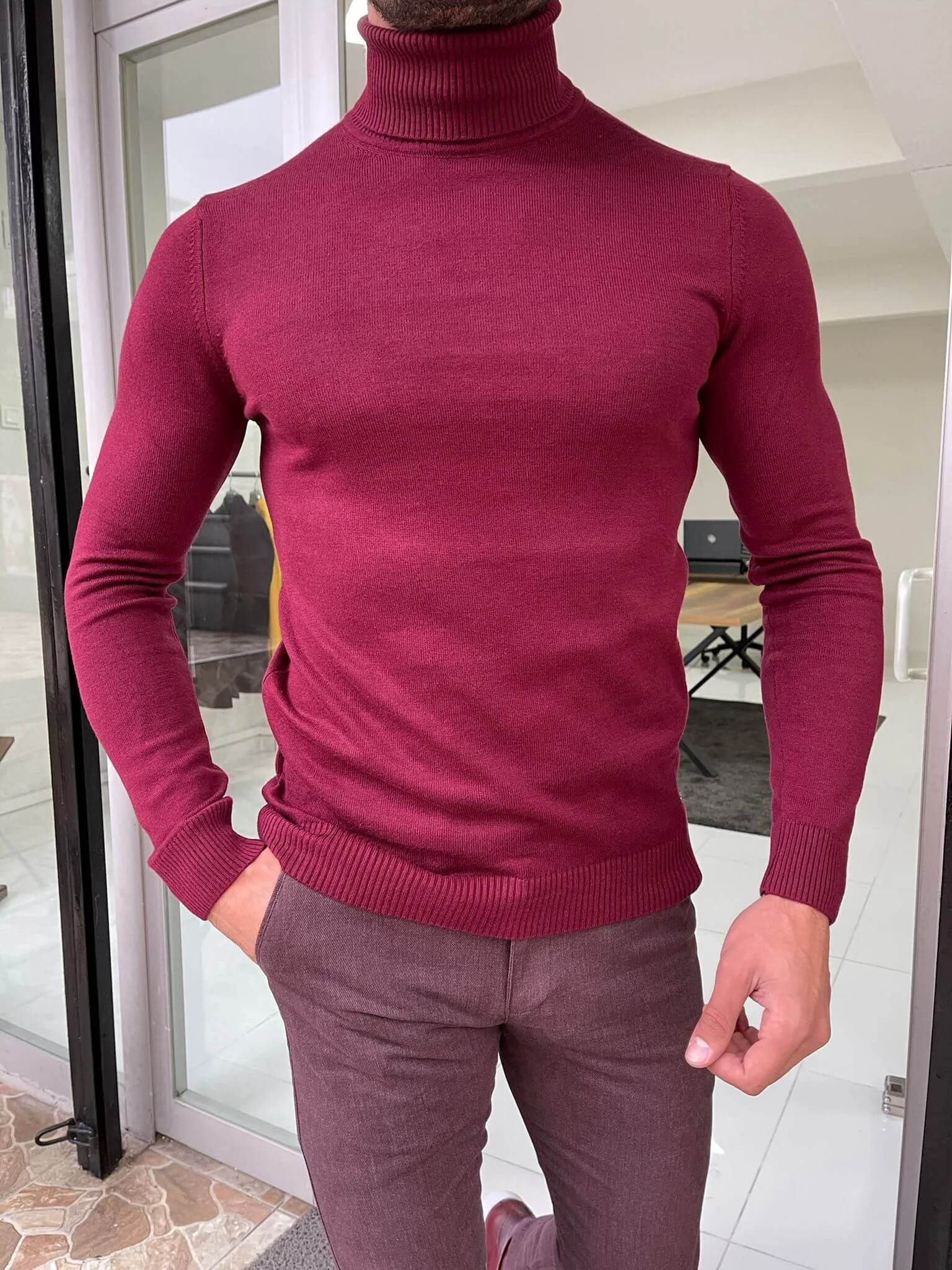 Hollo Claret Red Turtleneck