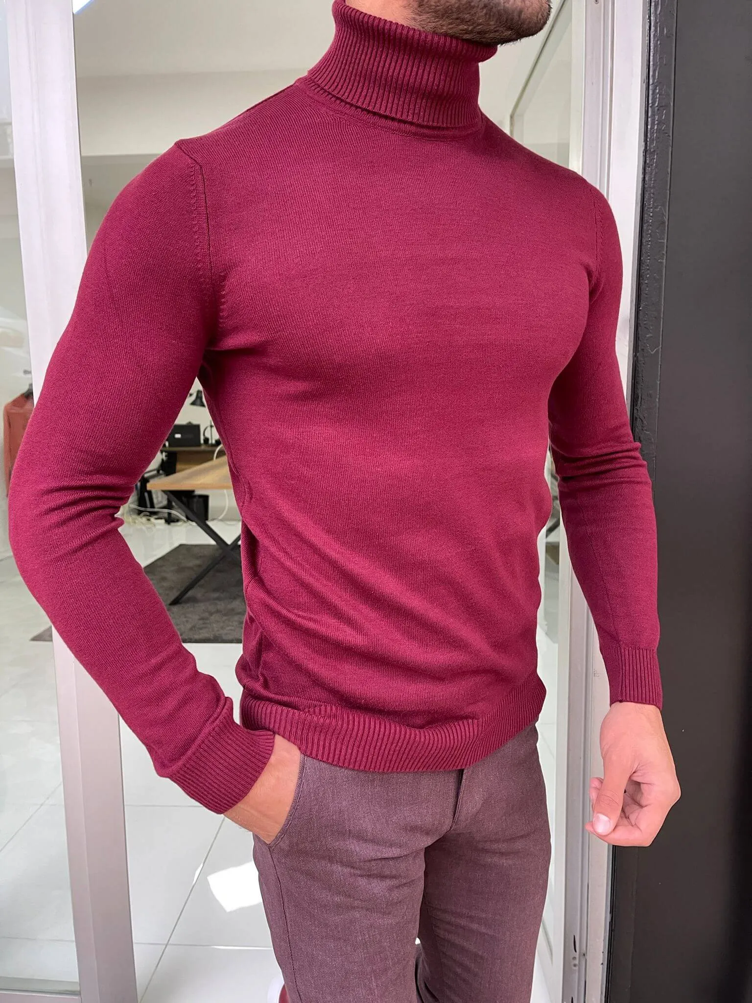 Hollo Claret Red Turtleneck