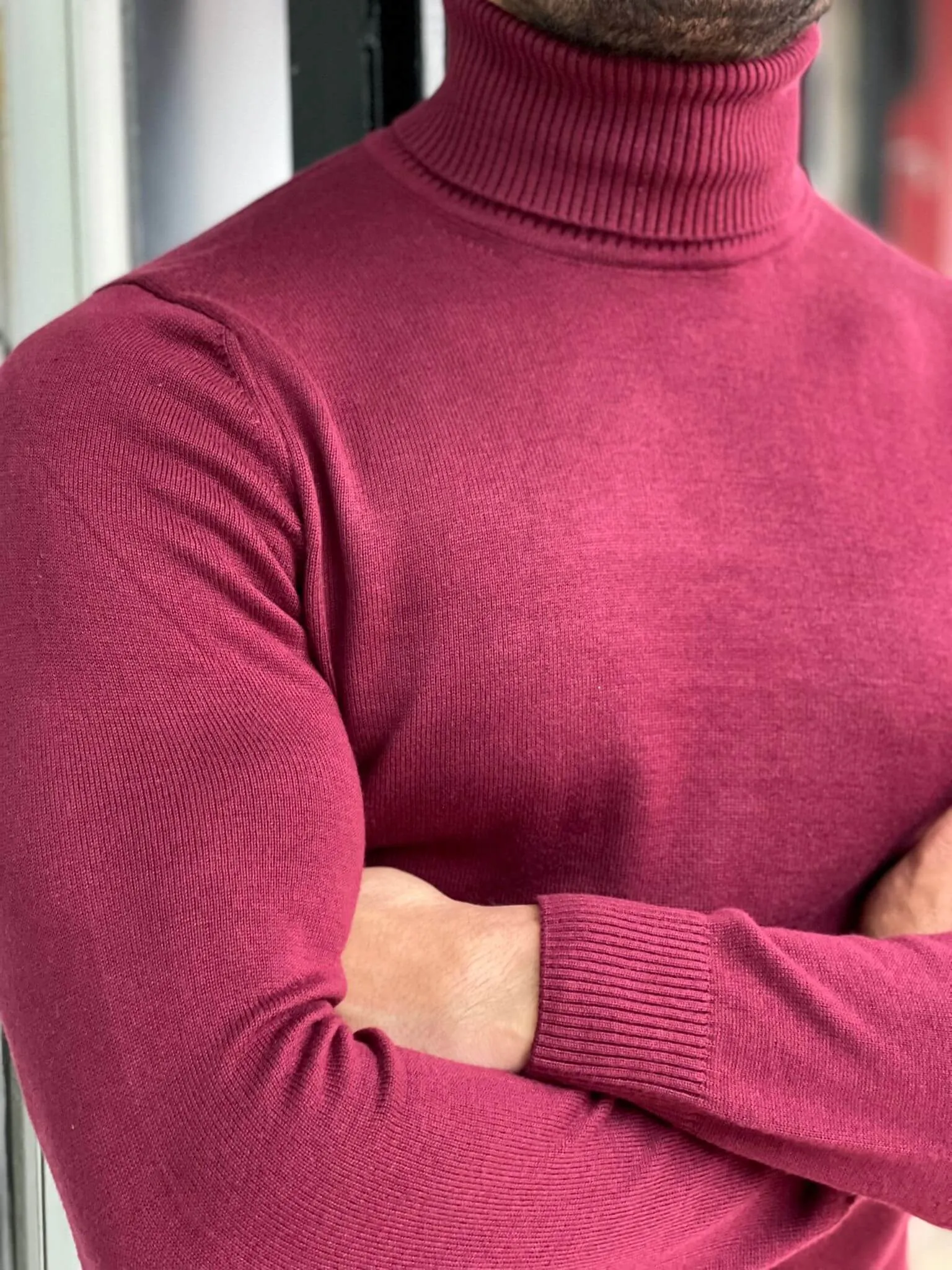 Hollo Claret Red Turtleneck