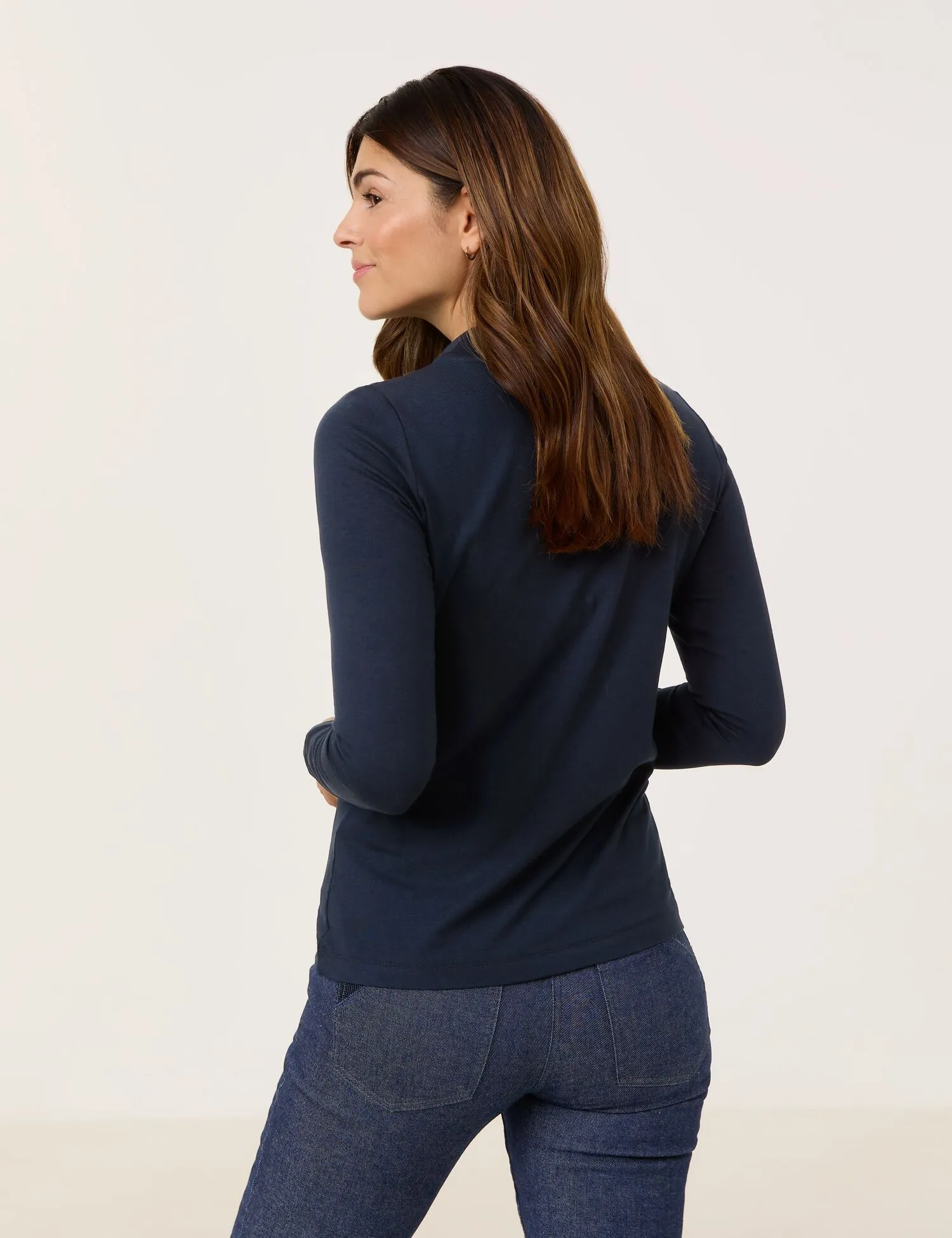 Long sleeve jersey top with a turtleneck