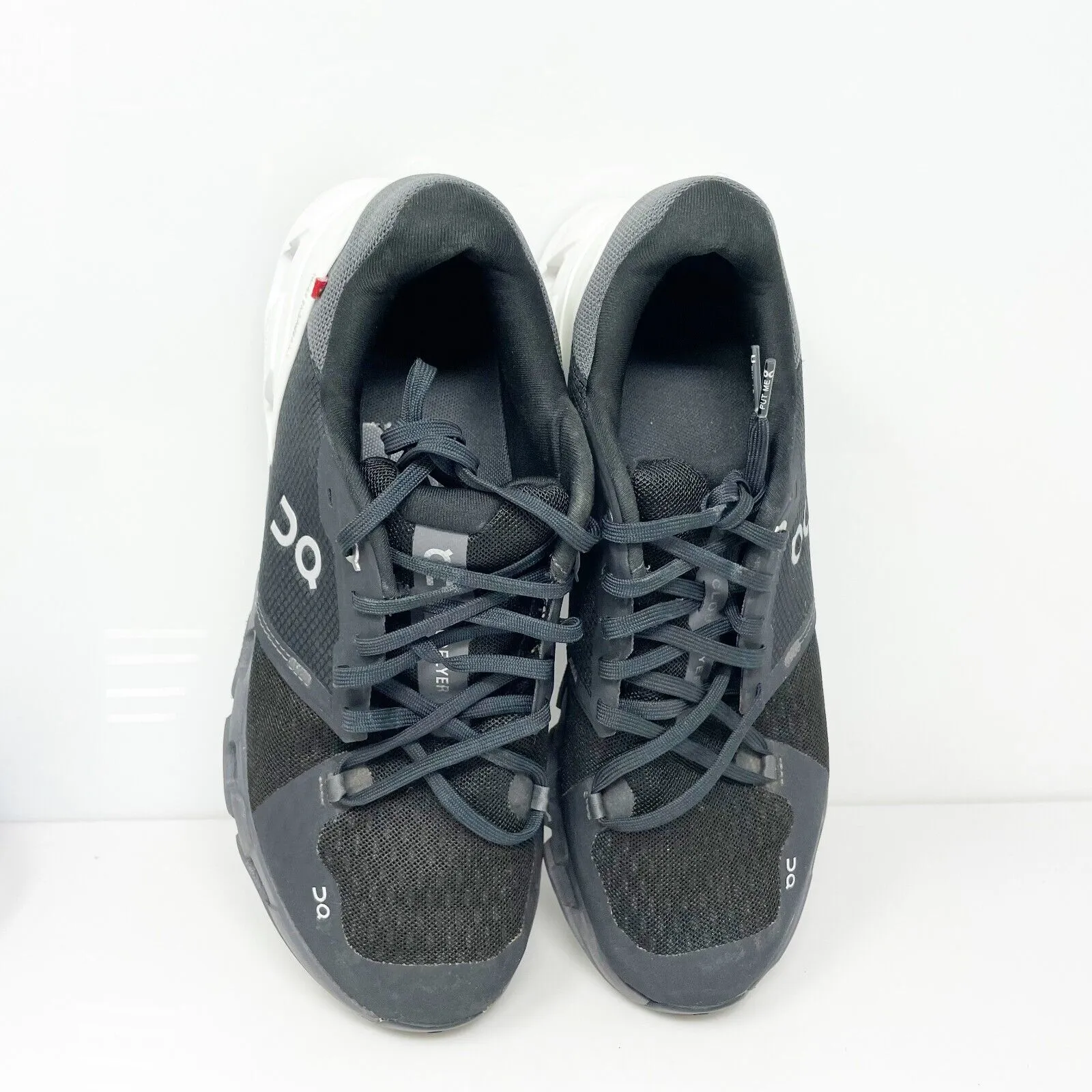 On Mens Cloudflyer 4 Black Running Shoes Sneakers Size 8.5