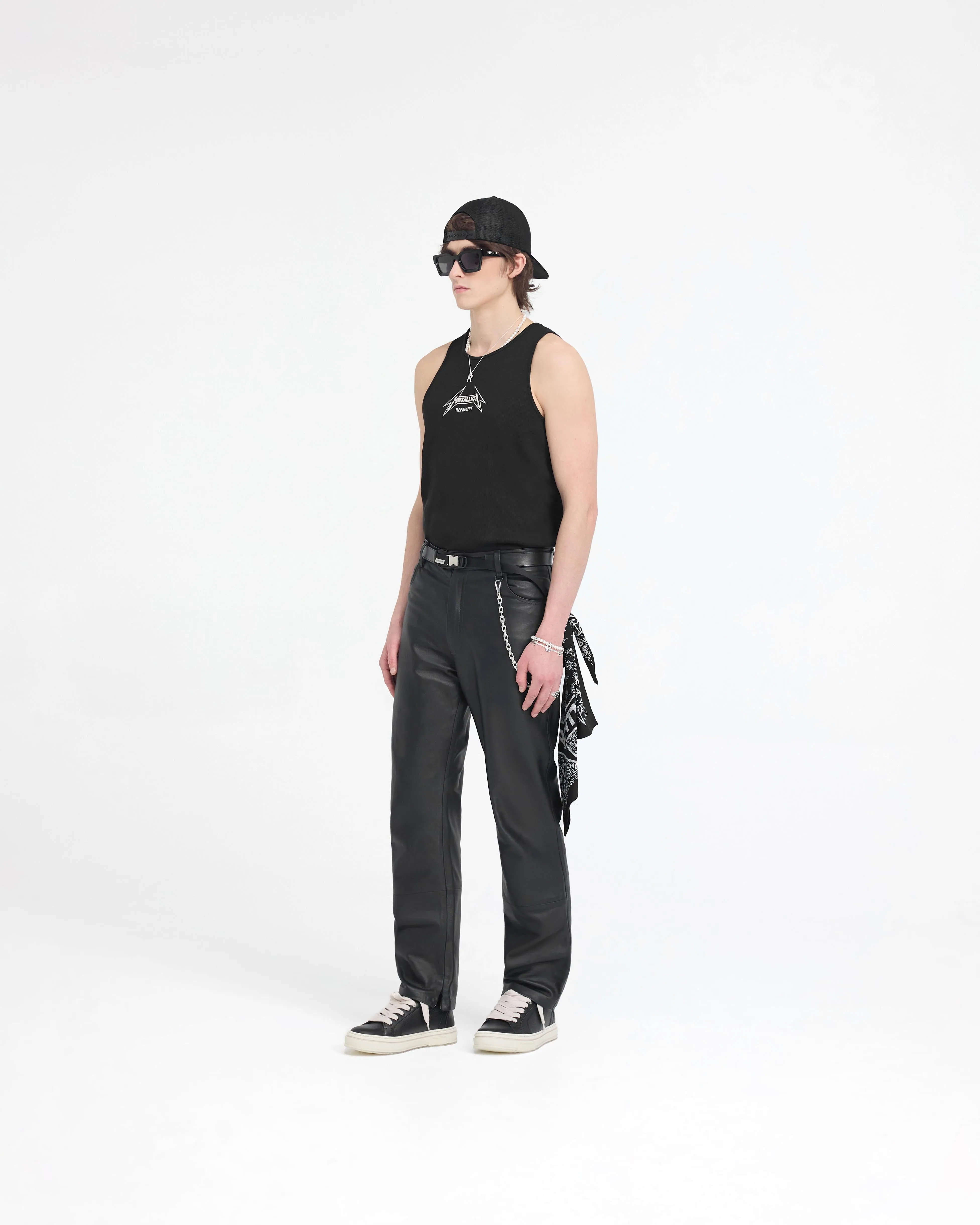 Represent X Metallica‚Ñ¢Ô∏è Local Crew Vest - Jet Black