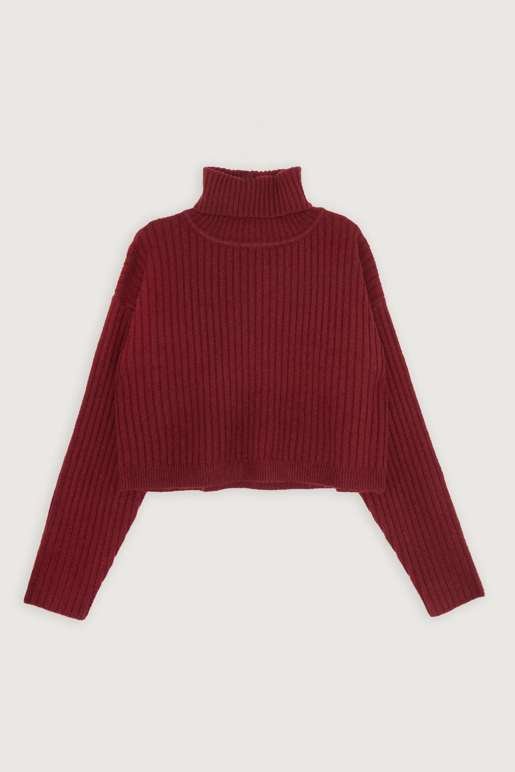 RIBBED CROPPED TURTLENECK