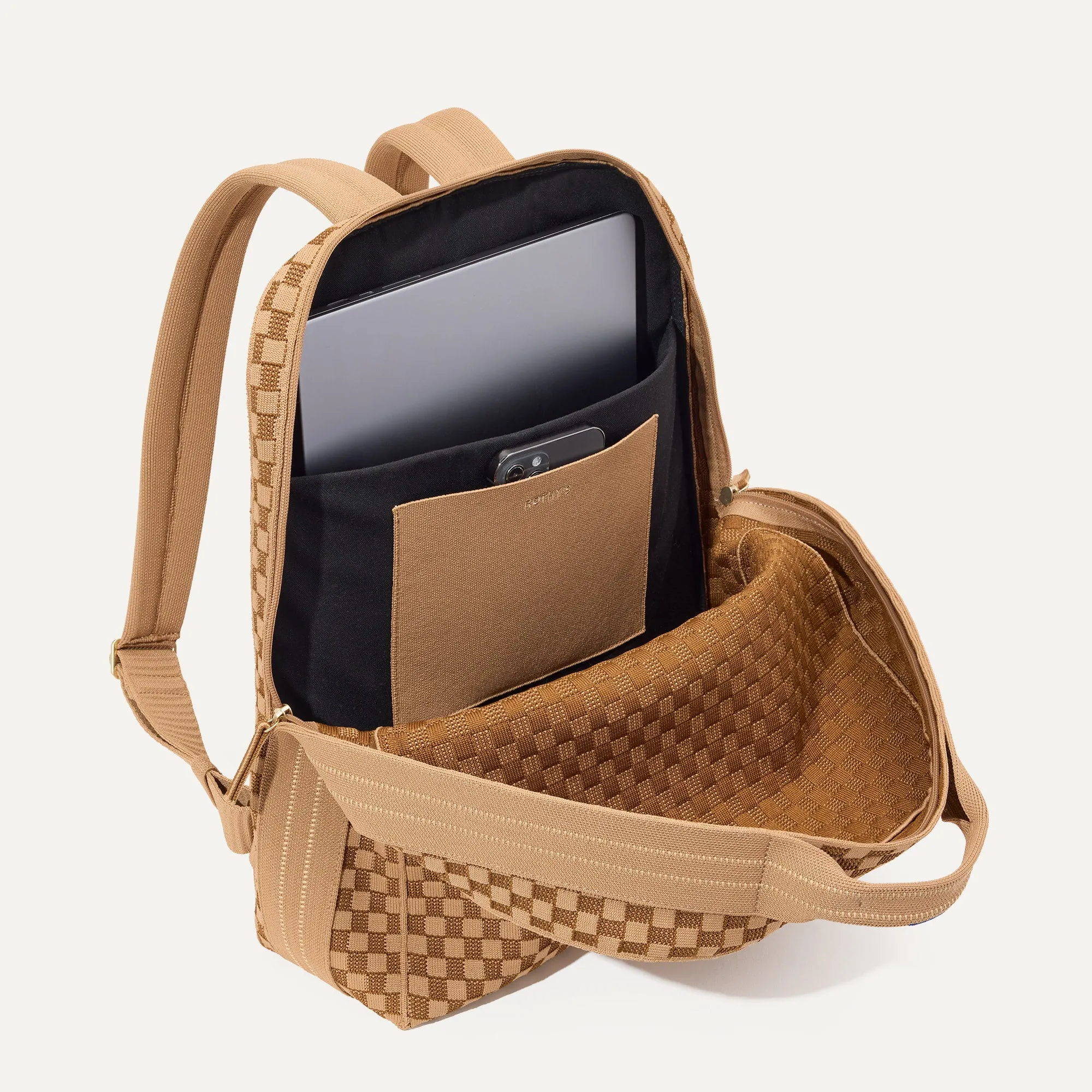 The Backpack in Hazelnut