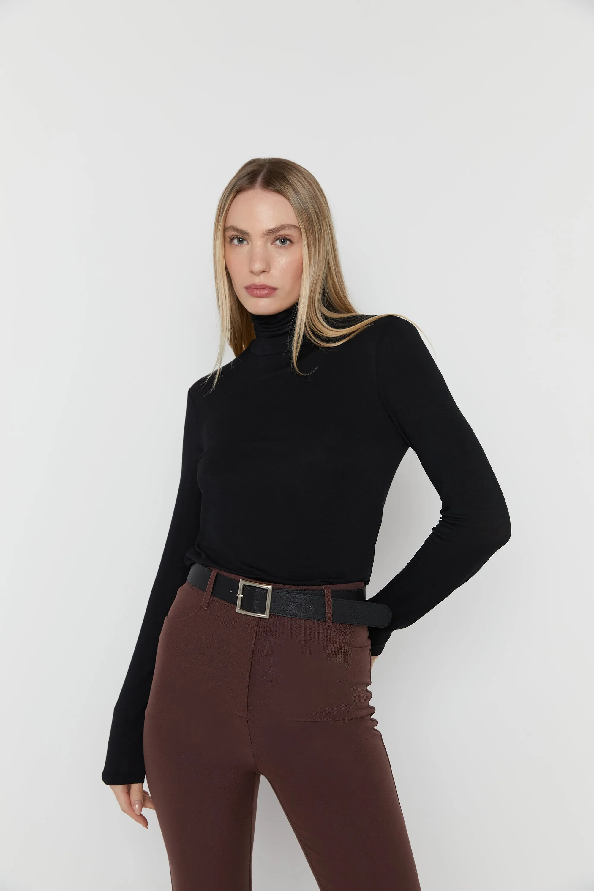 TURTLENECK TOP WITH BACK CUT-OUT