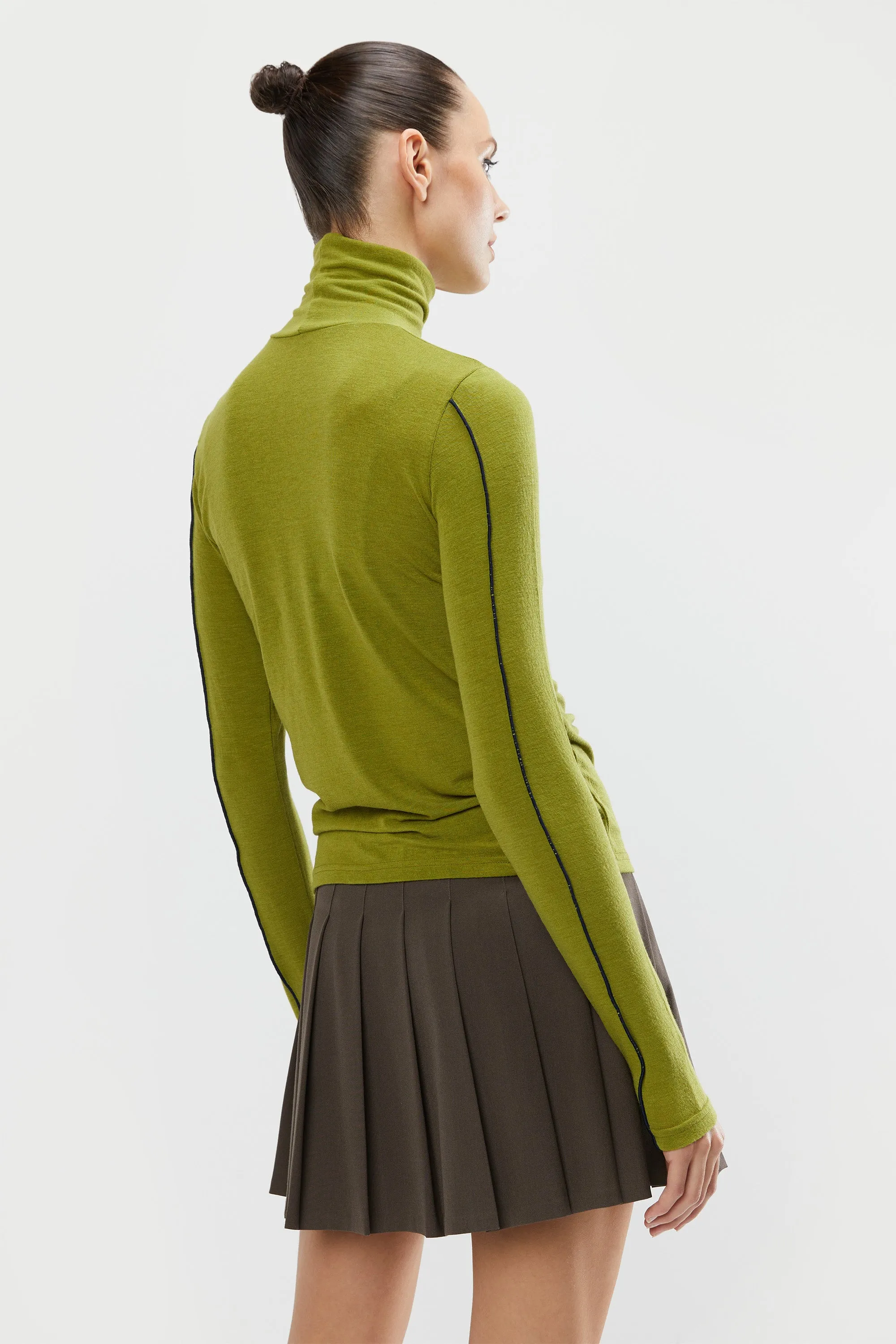 TURTLENECK TOP WITH CONTRAST TRIM