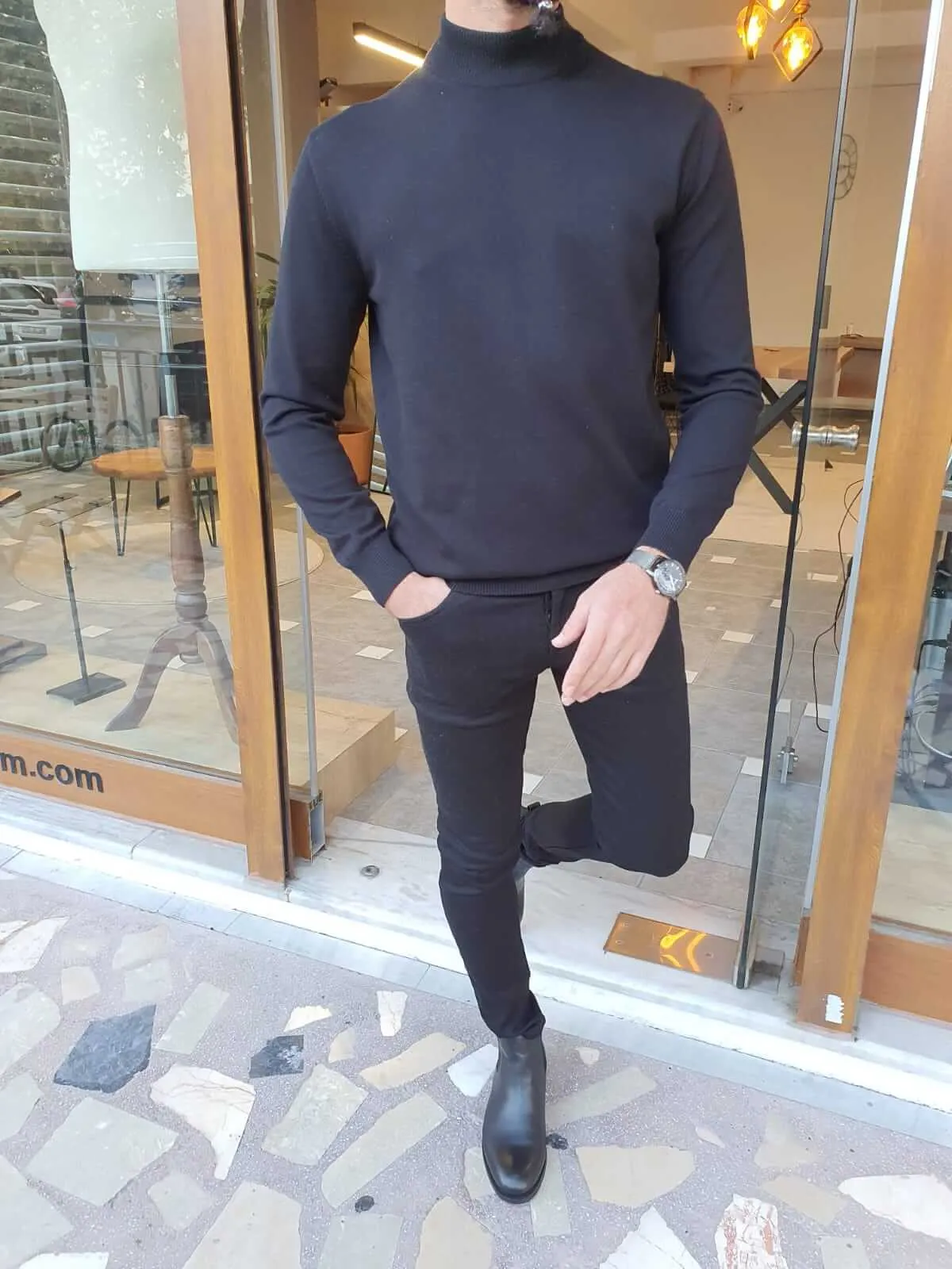 Vale Black Turtleneck